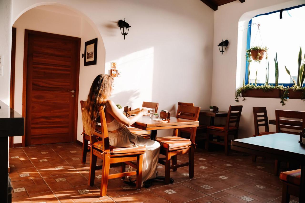 Hotel Cucuve Puerto Ayora  Eksteriør billede